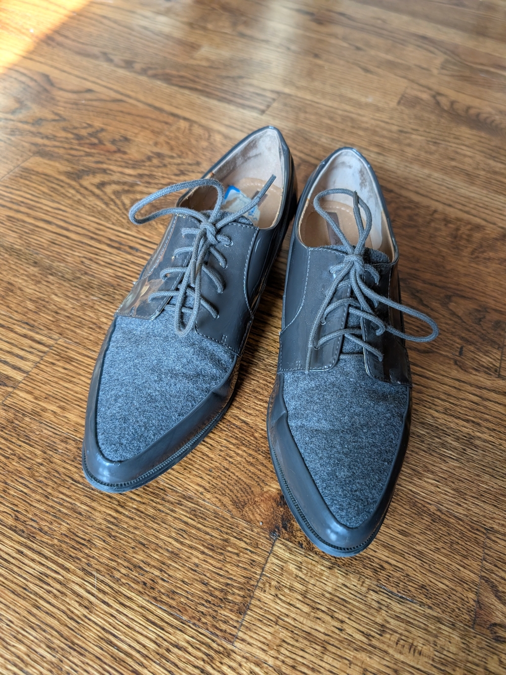 Women's Gray Tahari Lace-Up Dress Oxfords